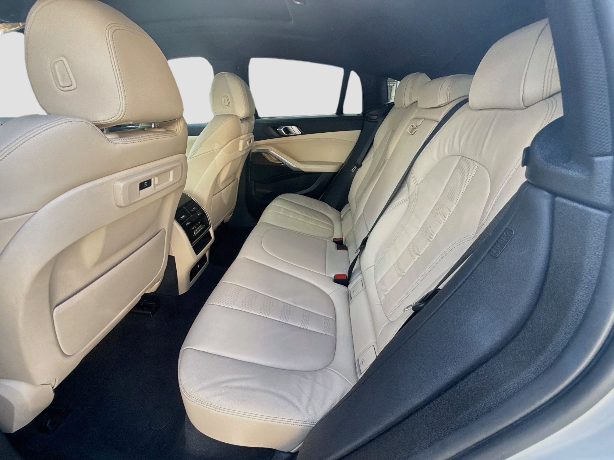 Used 2022 BMW X6 xDrive40i w/ Premium Package AWD/4WD image 24