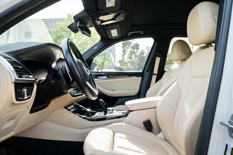 Used 2021 BMW X3 sDrive30i w/ Convenience Package image 11