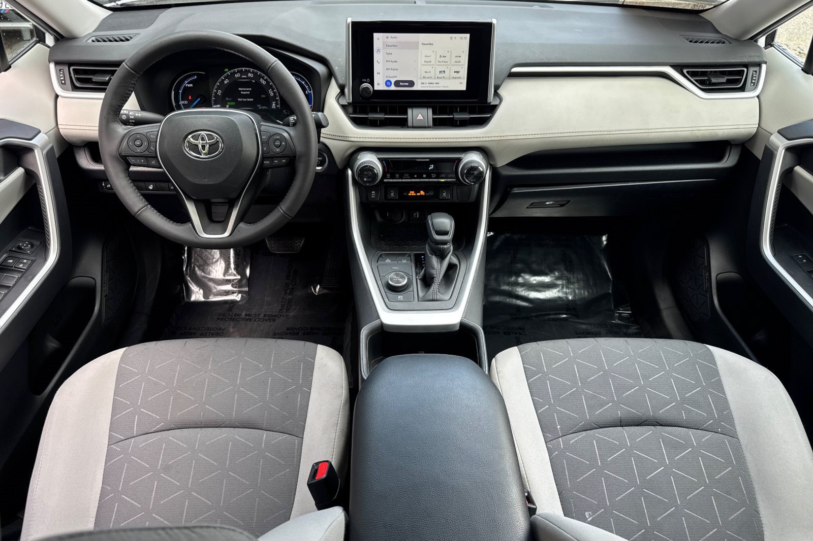 Used 2023 Toyota RAV4 XLE w/ Convenience Package AWD/4WD image 15