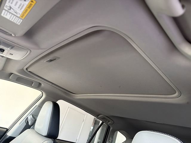 Used 2017 Toyota RAV4 Limited AWD/4WD image 23