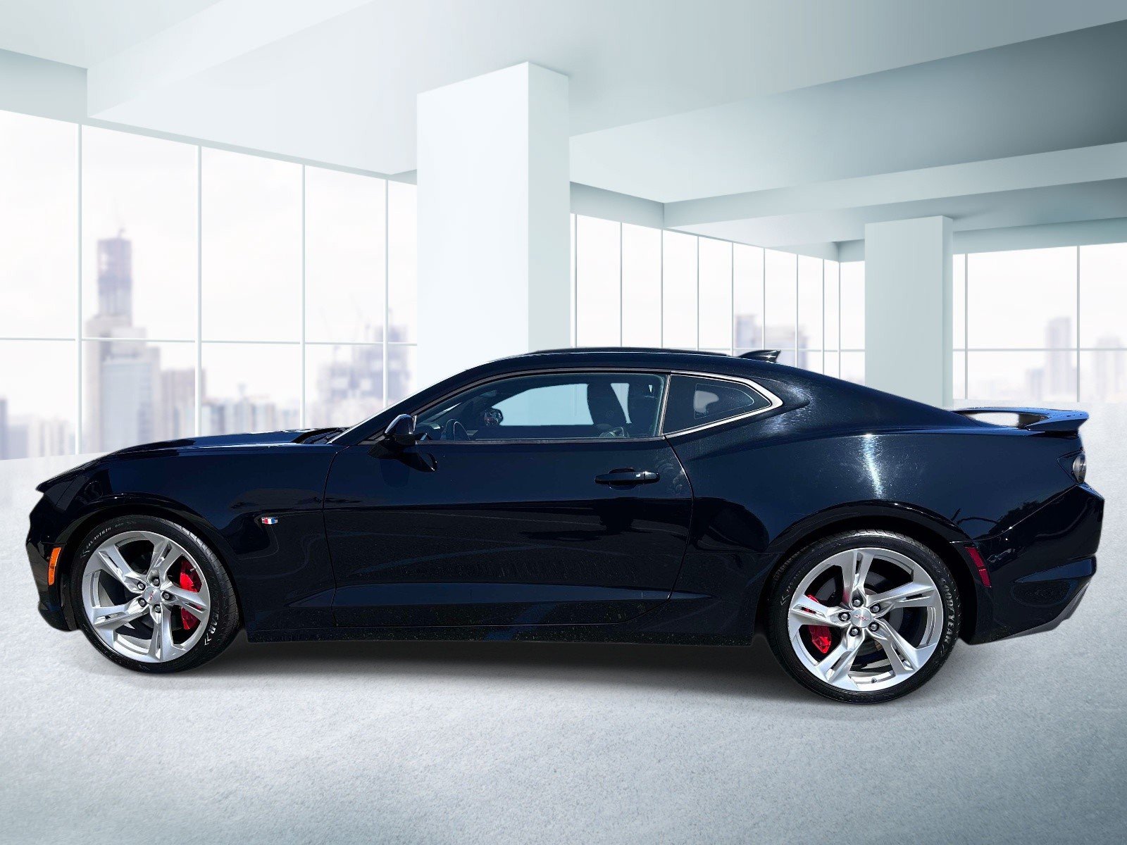 Used 2020 Chevrolet Camaro SS RWD image 2