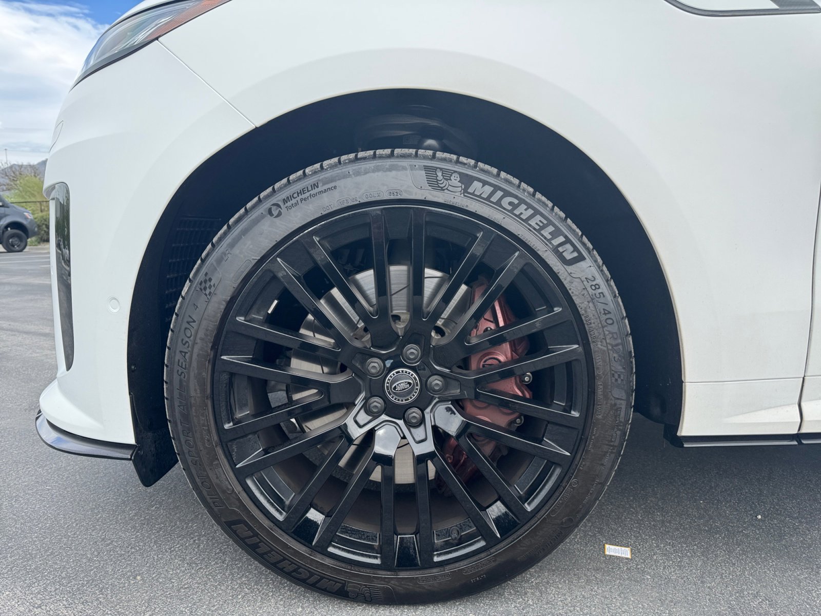 Used 2024 Land Rover Range Rover Sport AWD/4WD image 26