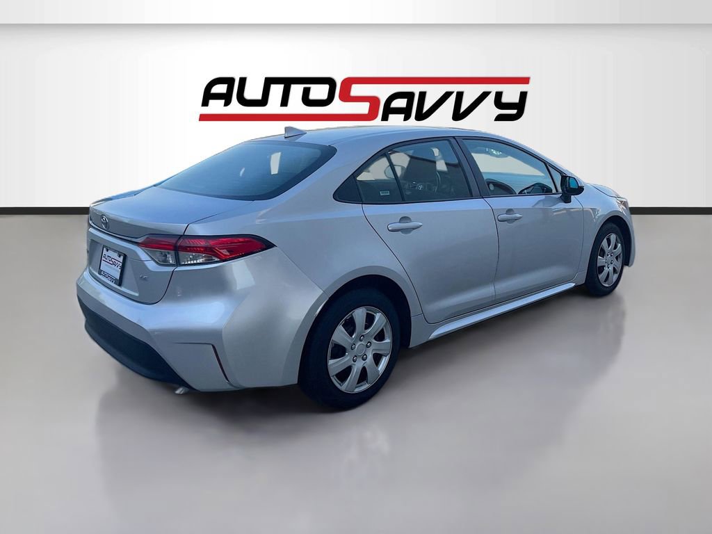 Used 2024 Toyota Corolla LE image 7