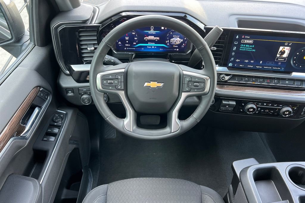 Used 2026 Chevrolet Silverado 1500 LT image 18