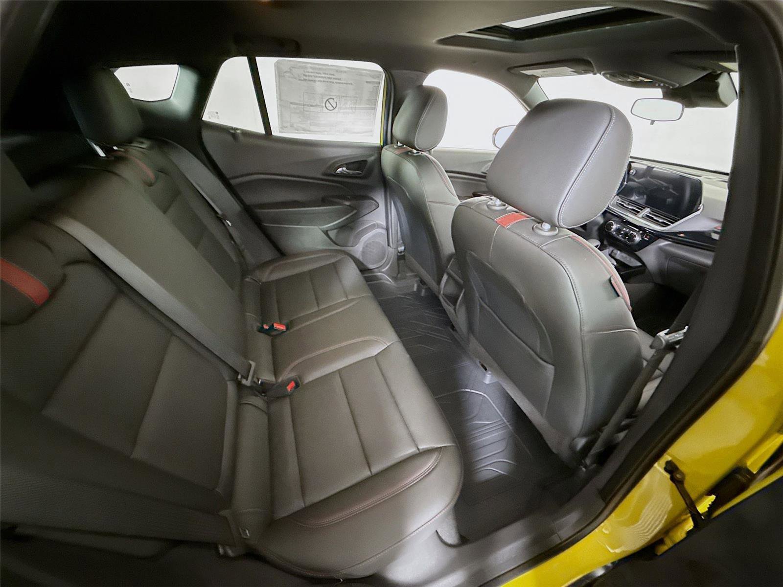 New 2025 Chevrolet Trax RS w/ Sunroof Package image 21