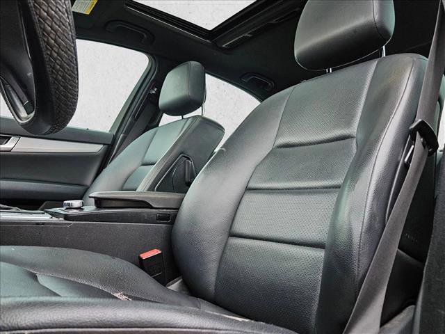 Used 2014 Mercedes-Benz C 250 Sedan image 9
