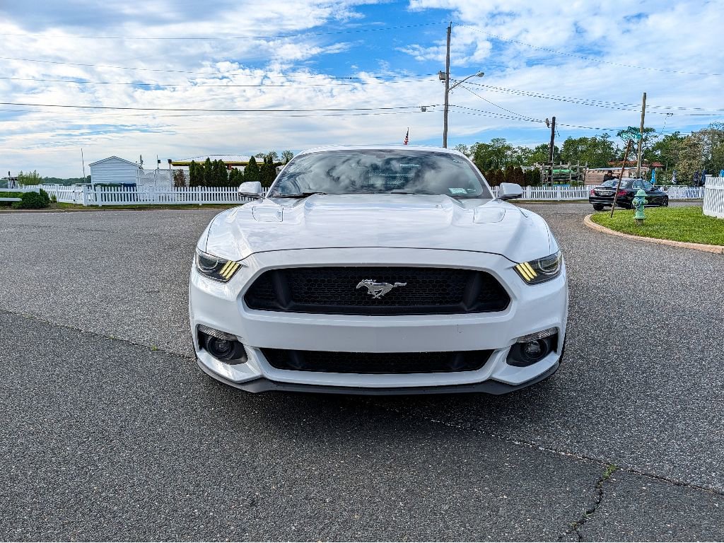 Used 2015 Ford Mustang GT Premium RWD image 2