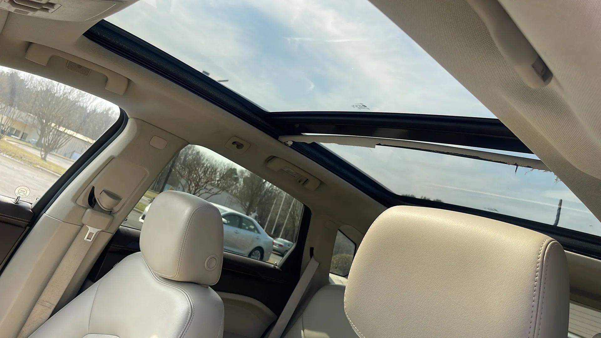 Used 2015 Cadillac SRX Performance w/ Driver Awareness Package image 21