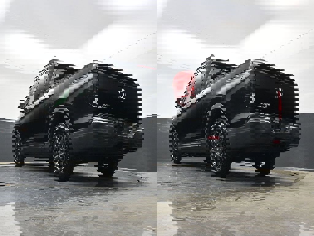 Used 2017 Honda Ridgeline Sport image 31