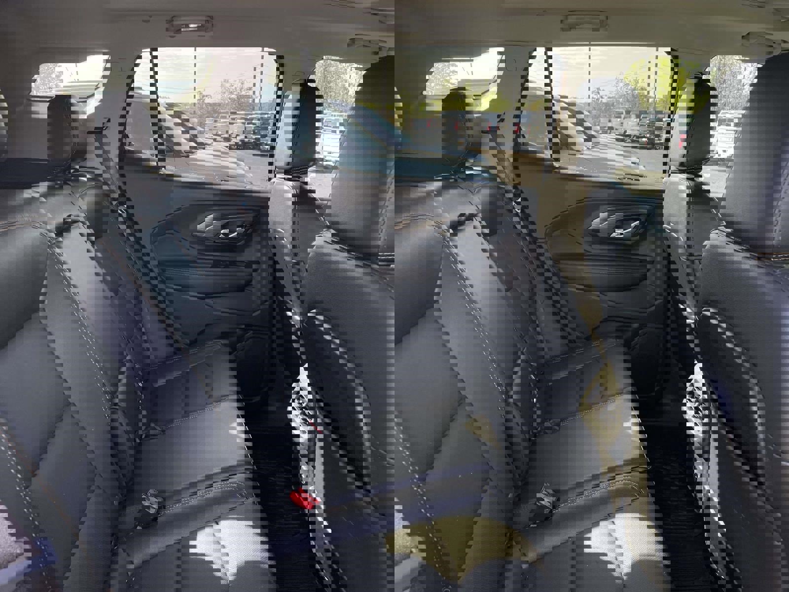 Used 2021 GMC Terrain SLT w/ LPO, Floor Liner Package image 13