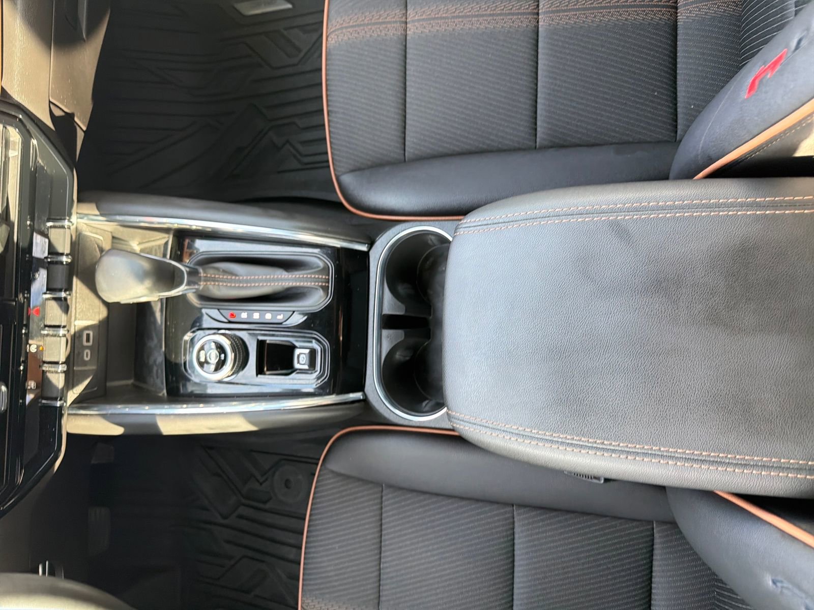 Used 2023 GMC Canyon AT4 image 28