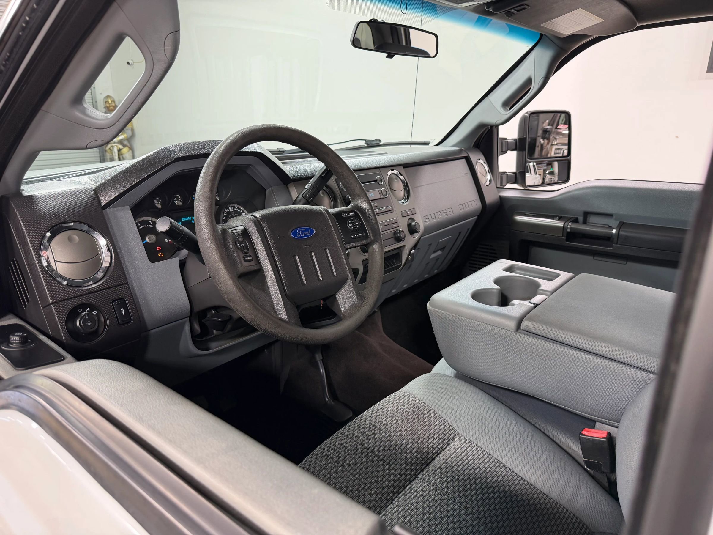 Used 2015 Ford F350 XLT AWD/4WD image 14