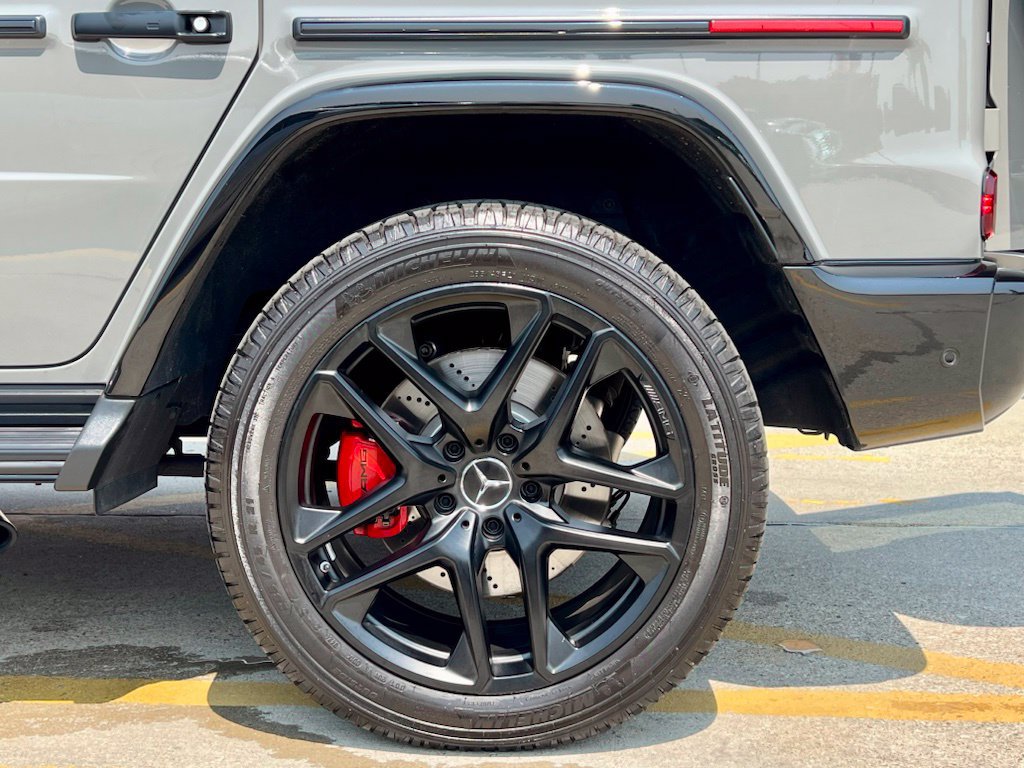 Certified 2025 Mercedes-Benz G 63 AMG 4MATIC image 12
