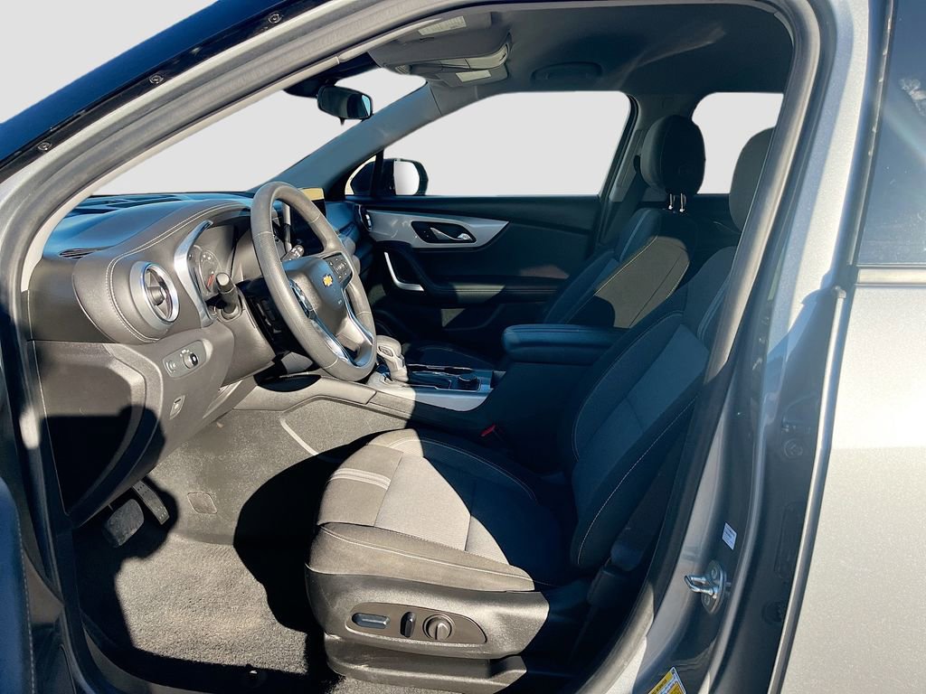 Used 2023 Chevrolet Blazer LT w/ Midnight/Sport Edition image 20
