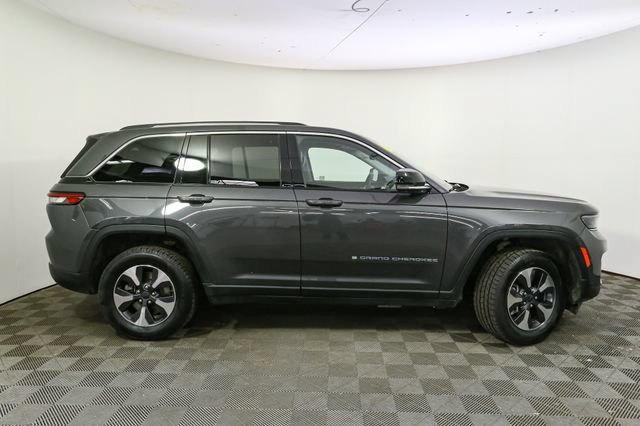 Used 2023 Jeep Grand Cherokee 4WD 4xe image 14