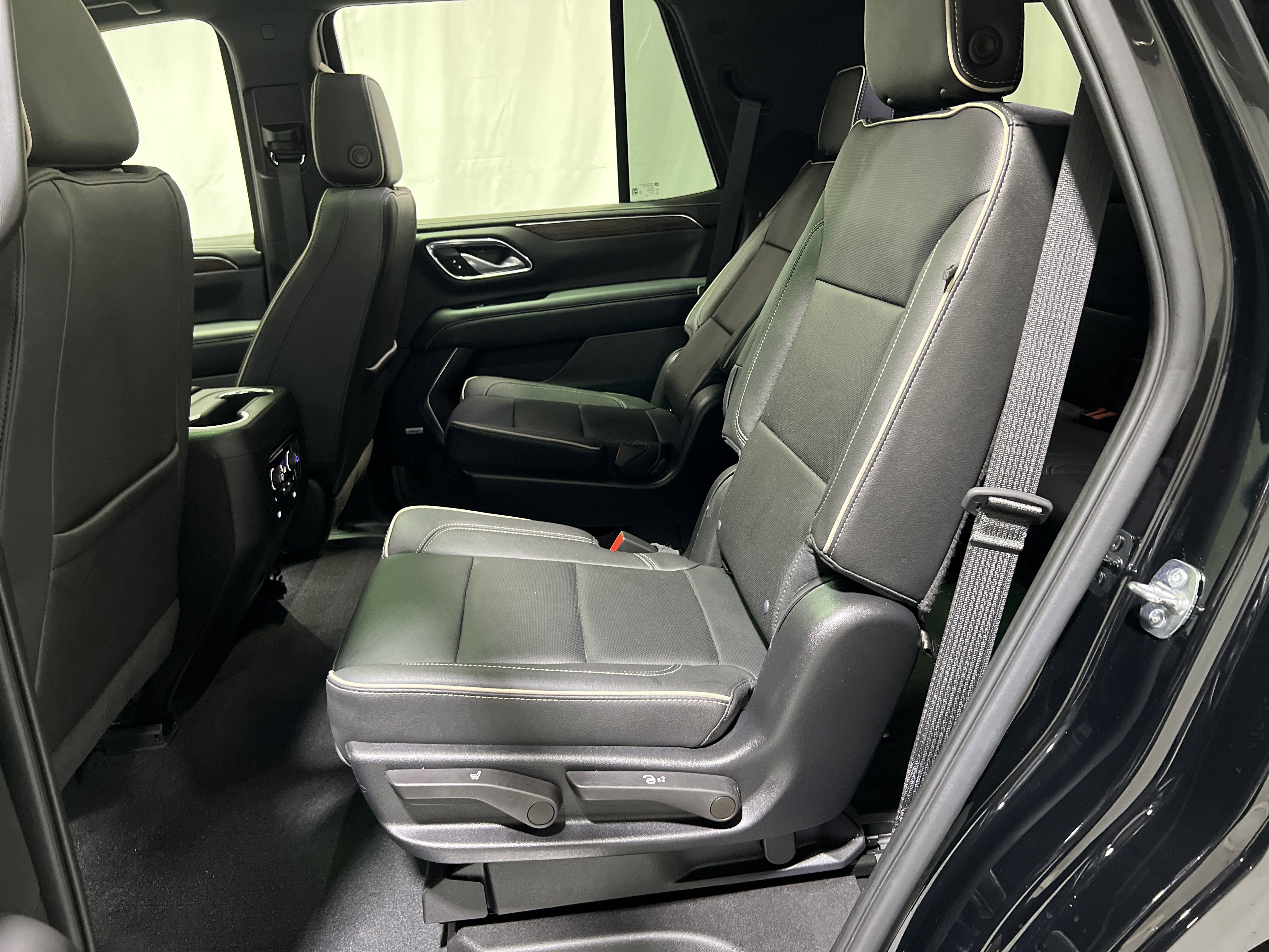 Used 2022 Chevrolet Tahoe Premier image 17