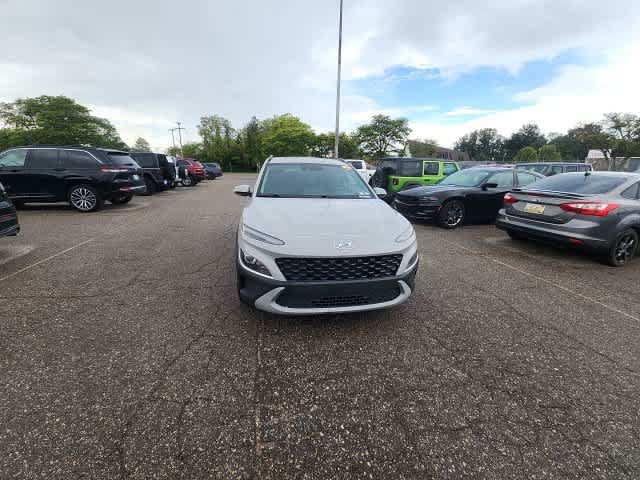 Used 2022 Hyundai Kona SEL w/ Convenience Package AWD/4WD image 5