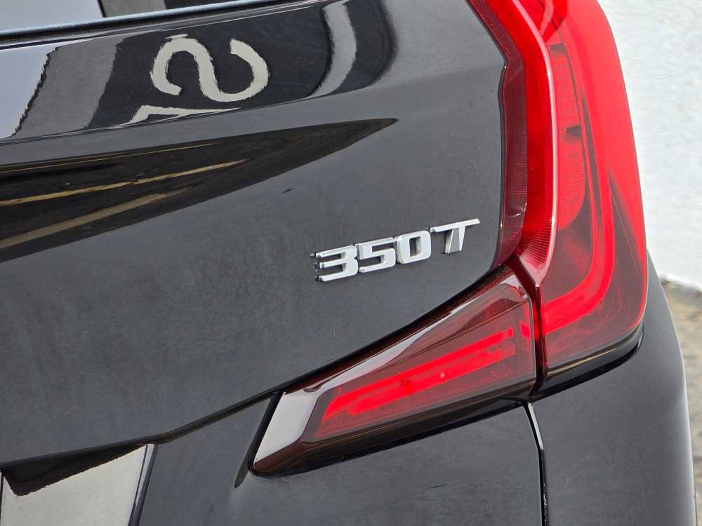 Used 2023 Cadillac XT4 Premium Luxury image 9