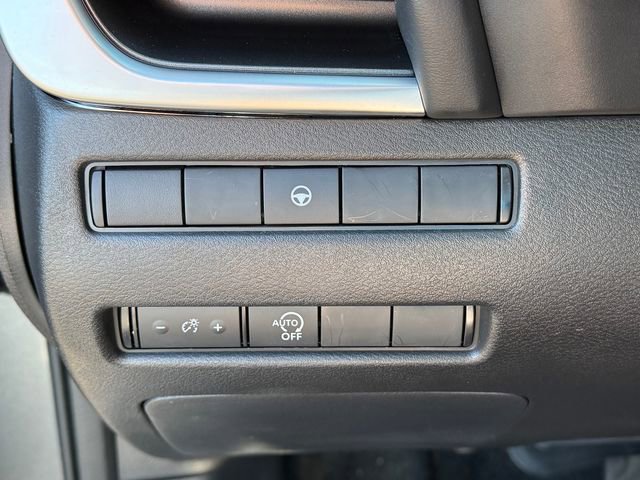 Certified 2023 Nissan Rogue SV image 12