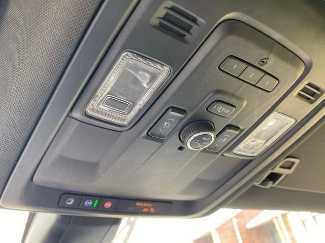 Used 2021 Chevrolet Suburban Premier image 42