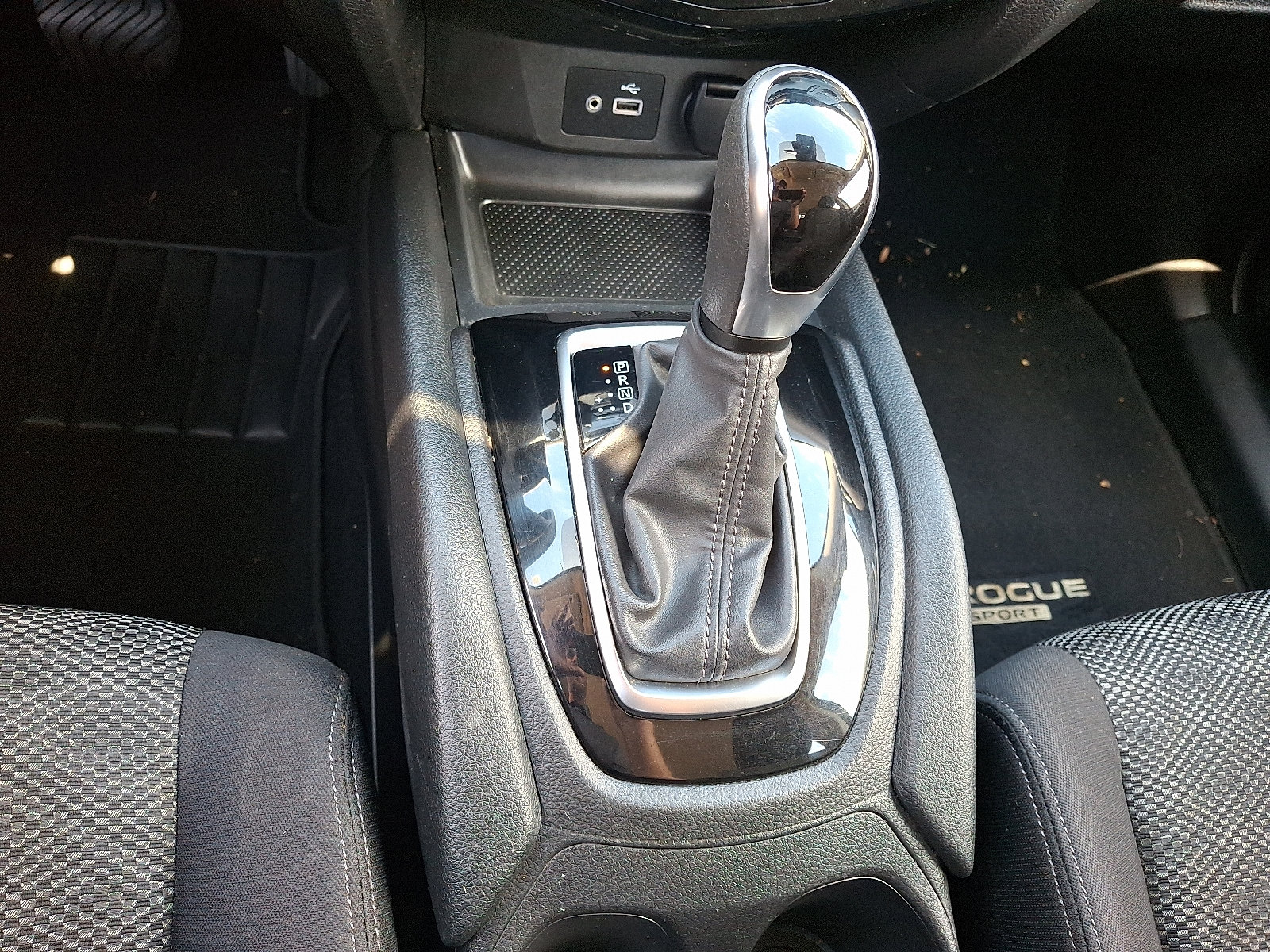 Used 2019 Nissan Rogue Sport SV AWD/4WD image 16