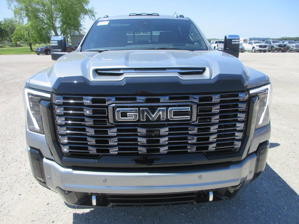New 2026 GMC Sierra 2500 Denali Ultimate AWD/4WD image 12