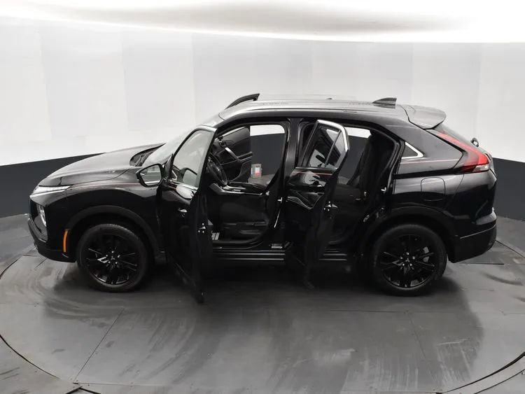 Used 2024 Mitsubishi Eclipse Cross LE AWD/4WD image 7