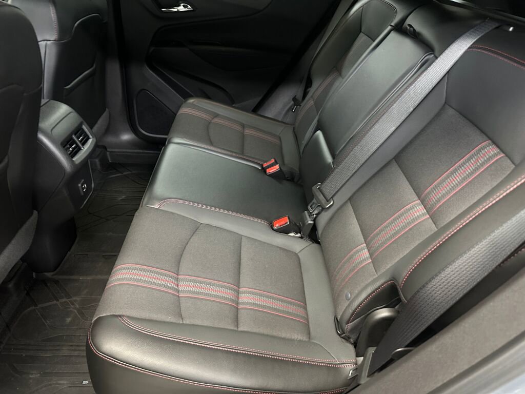Certified 2023 Chevrolet Equinox RS w/ LPO, Floor Liner Package image 19