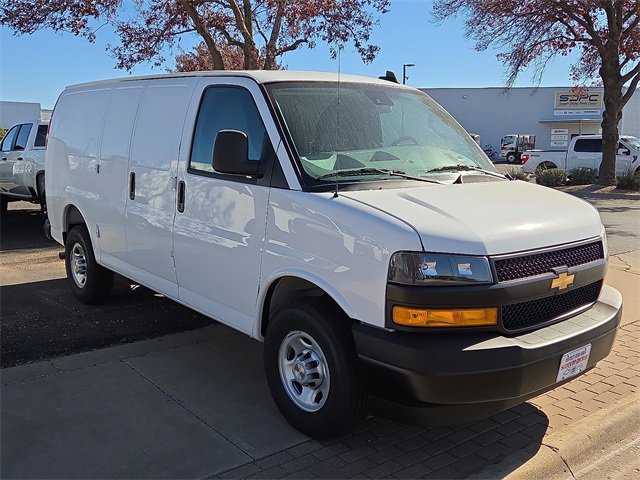 New 2025 Chevrolet Express 2500 w/ Driver Convenience Package image 5