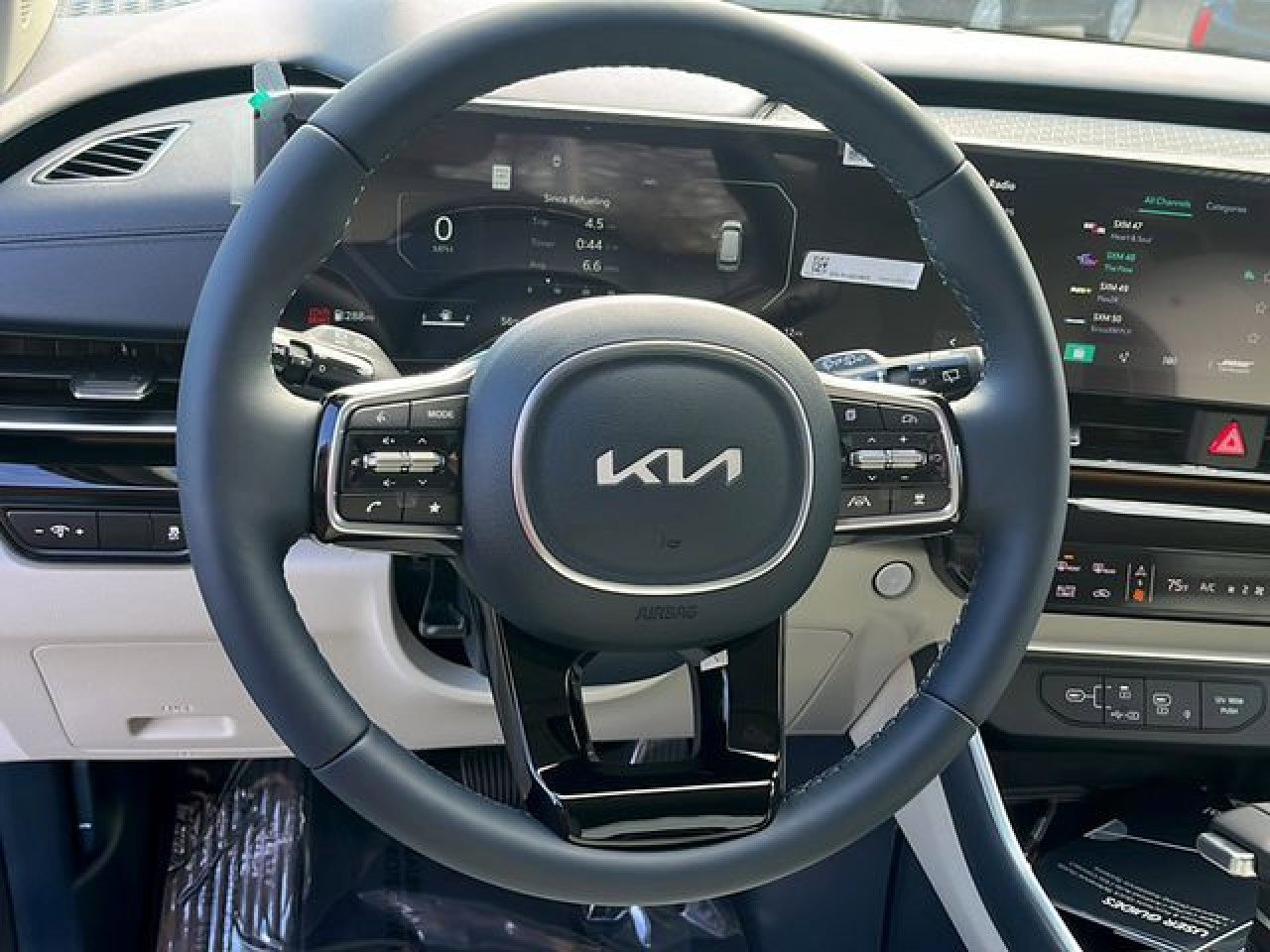 New 2026 Kia Carnival SX Prestige image 23