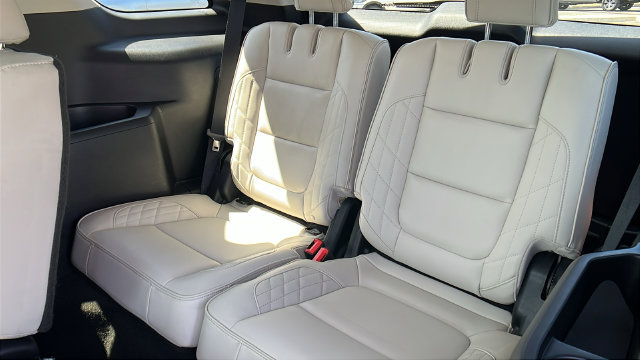 Used 2017 Ford Explorer Platinum AWD/4WD image 19