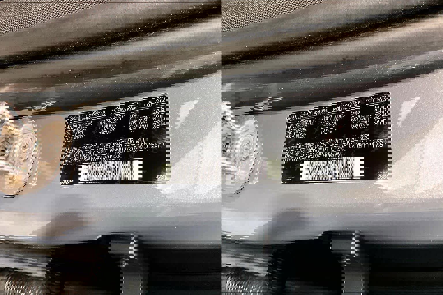 Used 2023 Volvo XC60 B5 Plus w/ Climate Package image 32