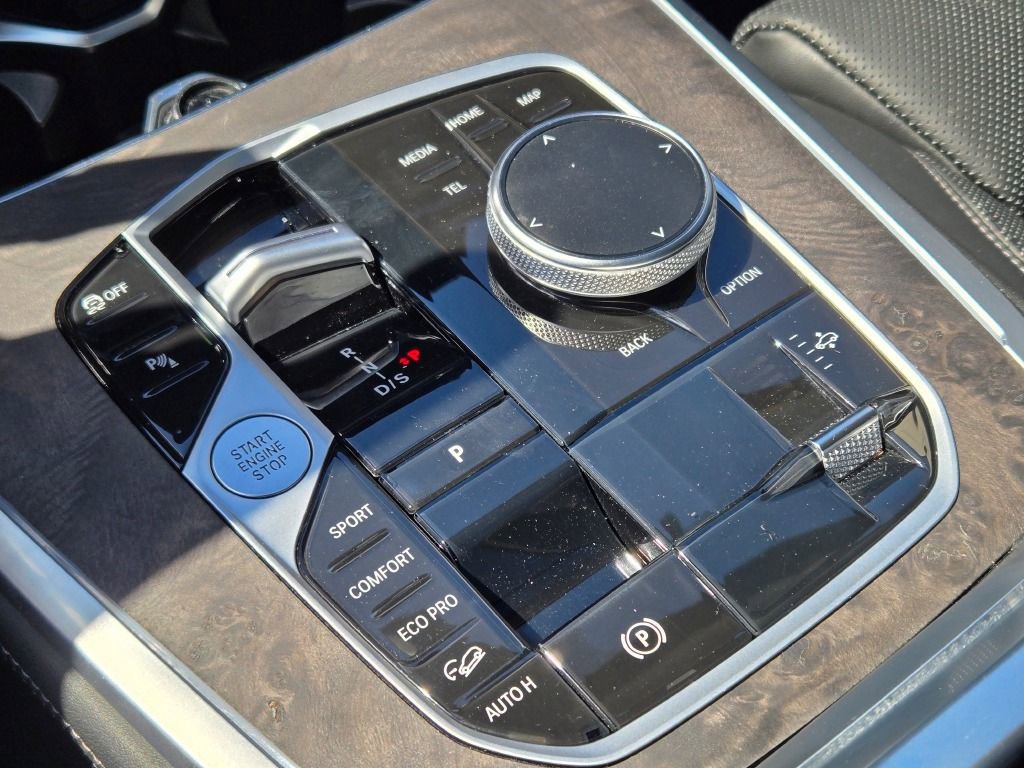 Used 2023 BMW X7 xDrive40i AWD/4WD image 35