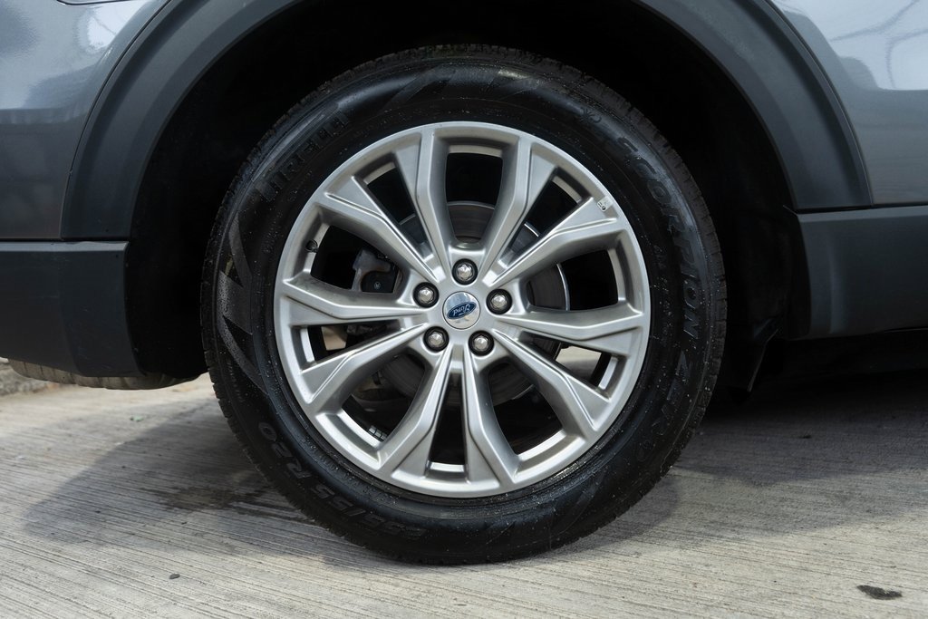 Used 2023 Ford Explorer Limited image 14