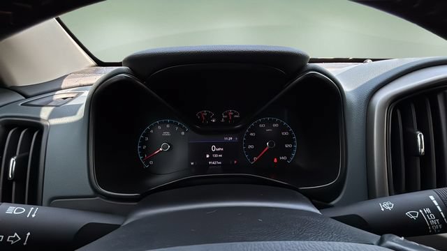 Used 2022 Chevrolet Colorado Z71 AWD/4WD image 16