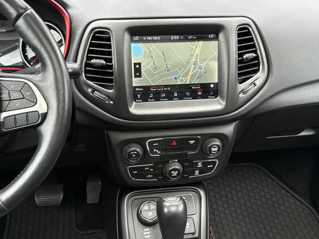 Used 2017 Jeep Compass Trailhawk w/ Leather Interior Group AWD/4WD image 10
