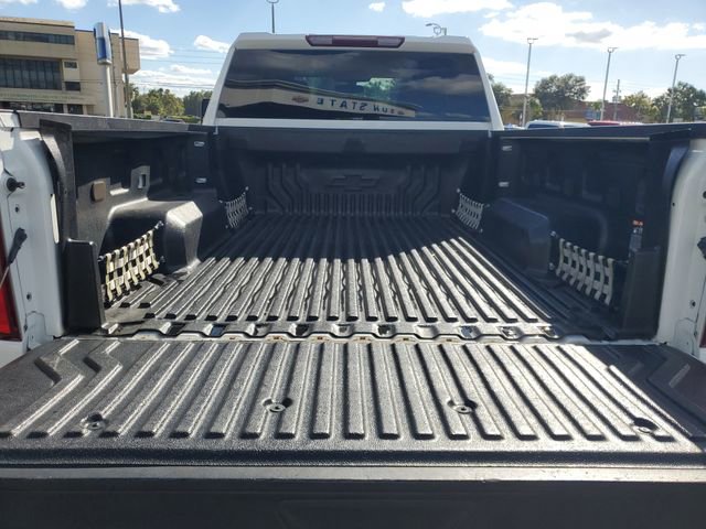 Used 2021 Chevrolet Silverado 2500 Custom w/ Custom Value Package image 9