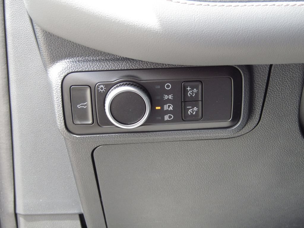 New 2026 Ford Explorer Active AWD/4WD image 27