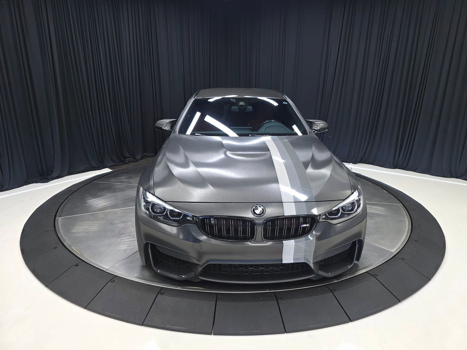 Used 2019 BMW M4 Coupe w/ Competition Package RWD image 8