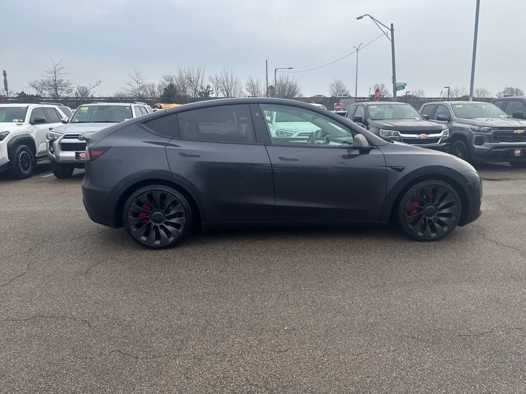 Used 2024 Tesla Model Y Performance image 8