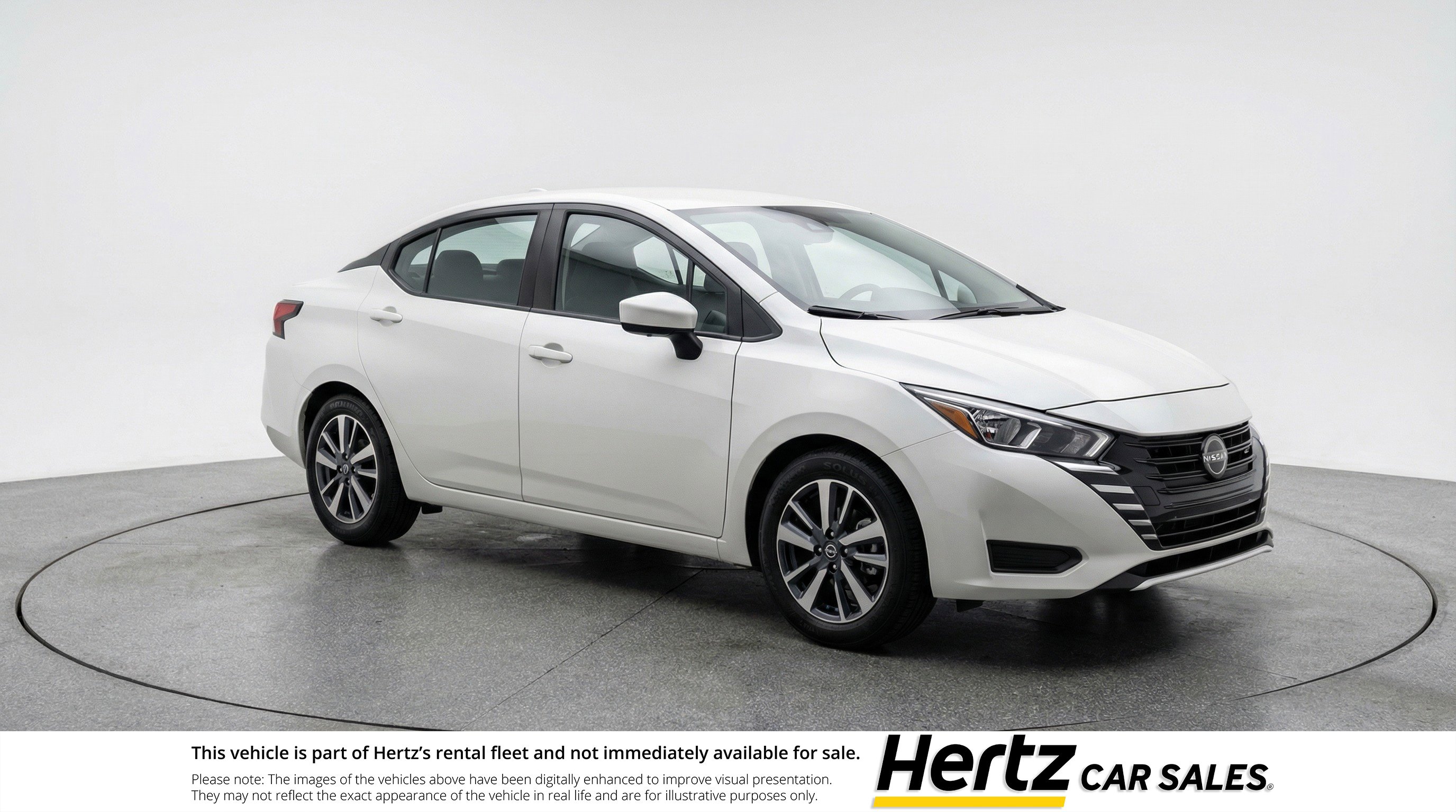 Used 2025 Nissan Versa SV image 1