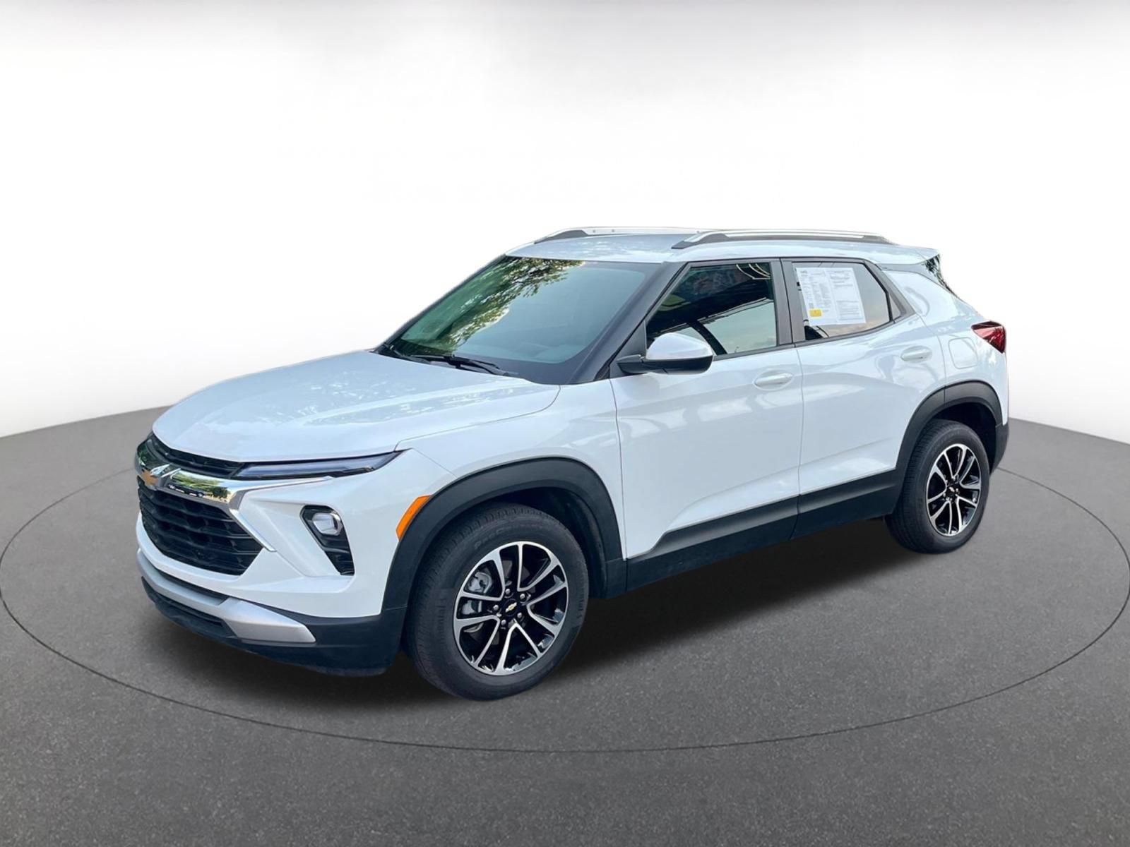 Used 2025 Chevrolet TrailBlazer LT FWD image 8