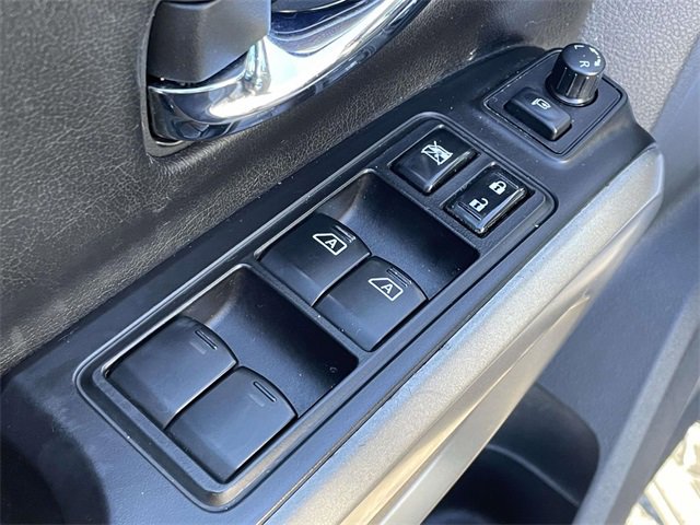 Used 2015 Nissan Armada Platinum w/ 2nd Row Captain Seat Package image 18