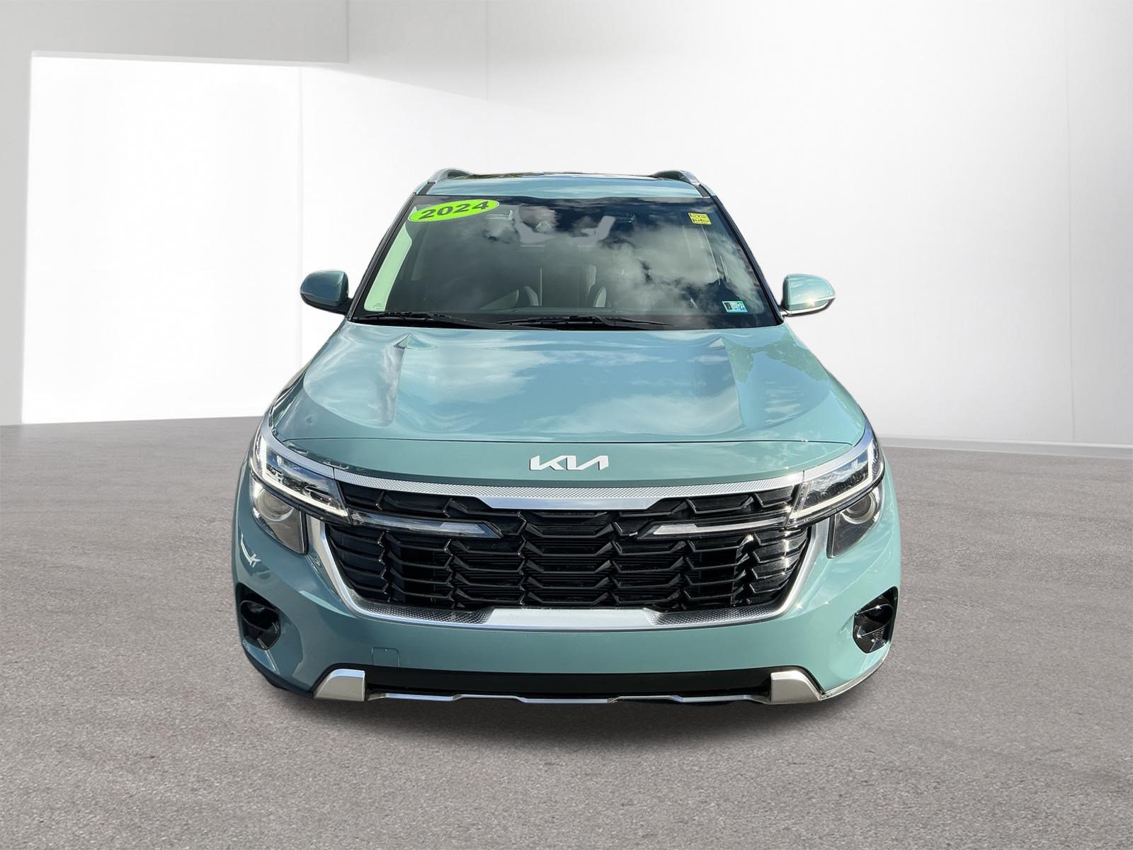 Used 2024 Kia Seltos EX AWD/4WD image 8
