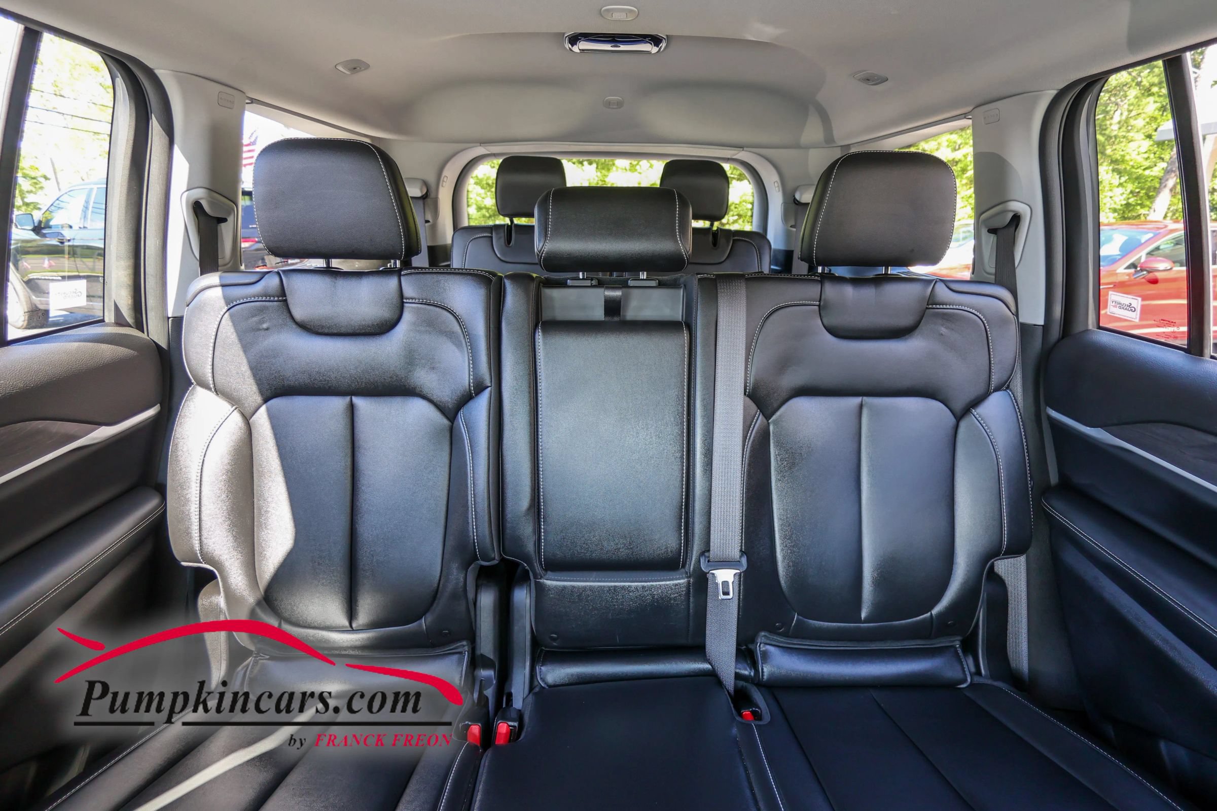 Used 2023 Jeep Grand Cherokee L Limited AWD/4WD image 31