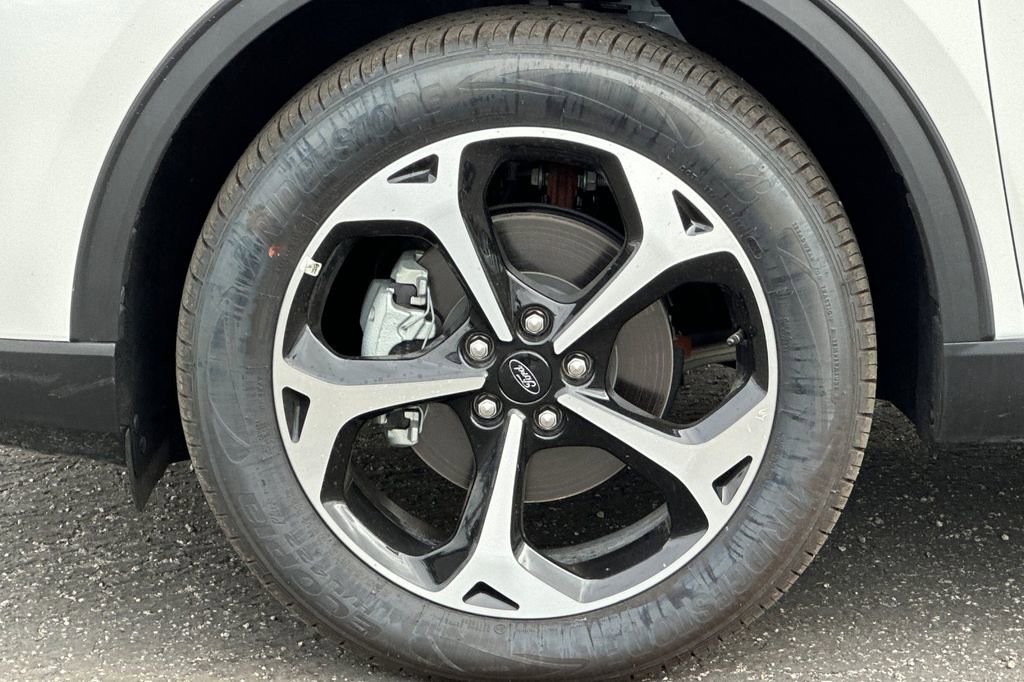 New 2025 Ford Escape ST-Line Select AWD/4WD image 24