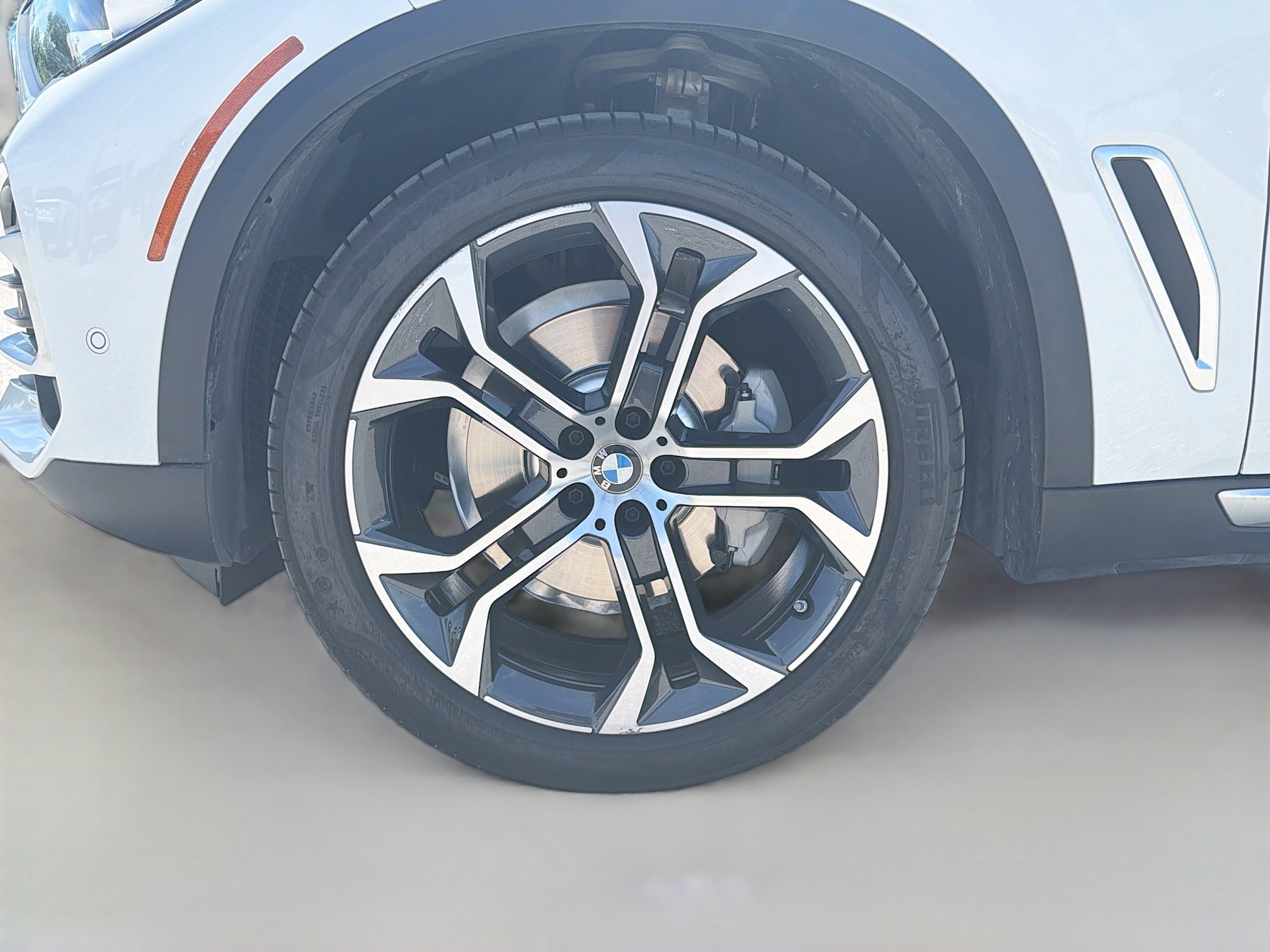 Used 2021 BMW X5 sDrive40i w/ Premium Package image 44