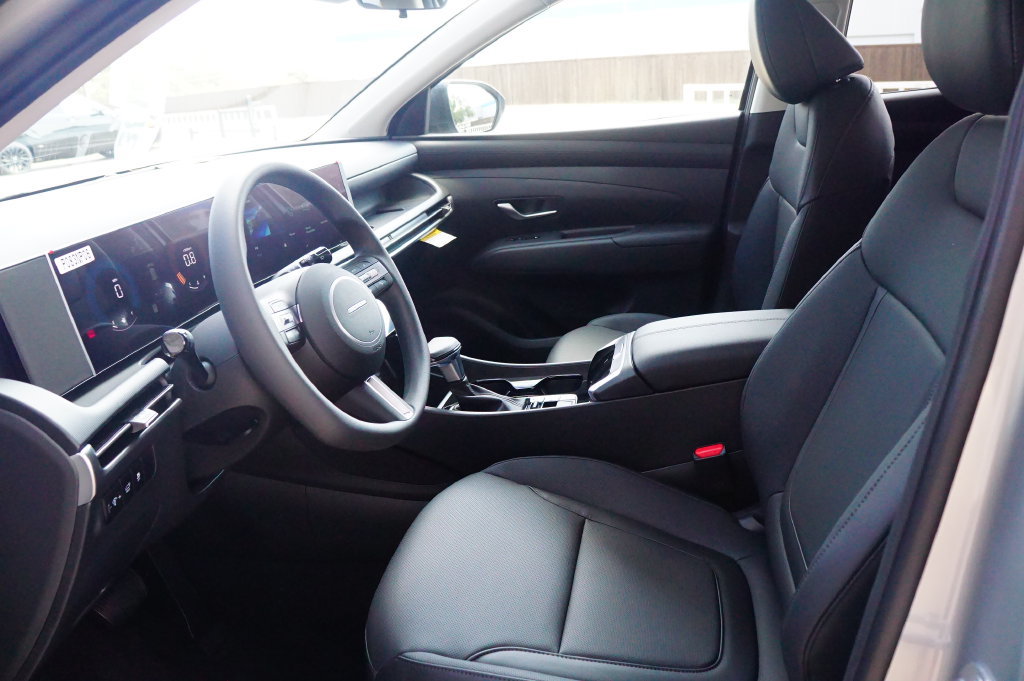 New 2026 Hyundai Tucson SEL Plus FWD image 18