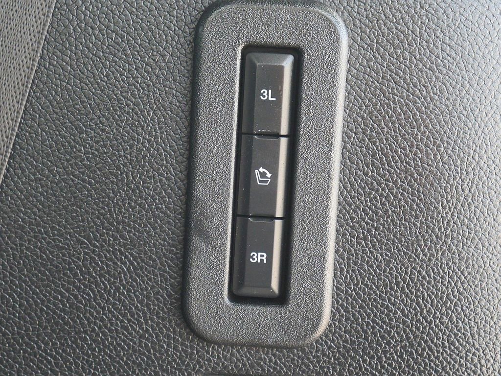 Used 2016 Ford Expedition Platinum AWD/4WD image 57
