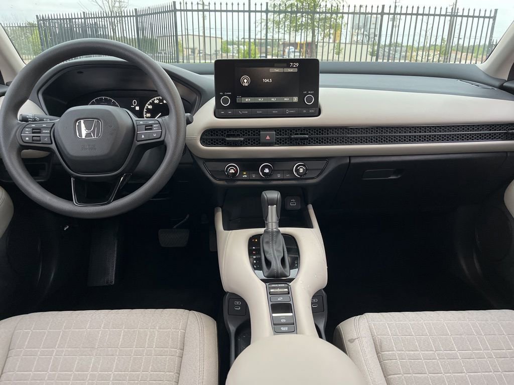 Certified 2025 Honda HR-V LX image 15